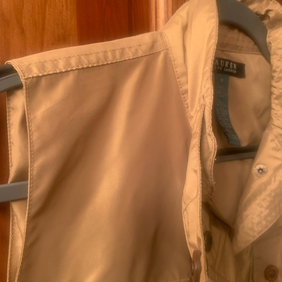 RALPH LAUREN Vest, size Medium. Shell snd Lining 100 percent Polyester Tan color - Picture 2 of 5